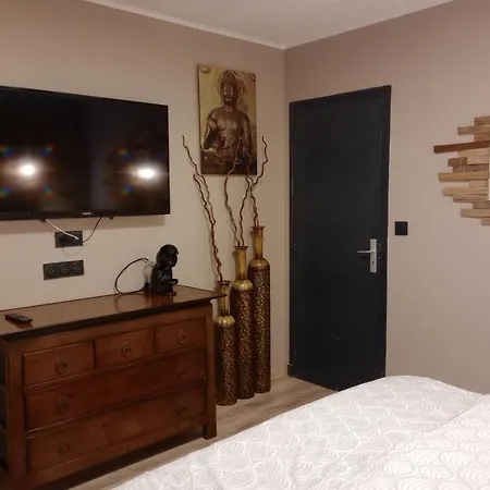 Et Table D'hotes Au Coin De La Cite Bed & Breakfast